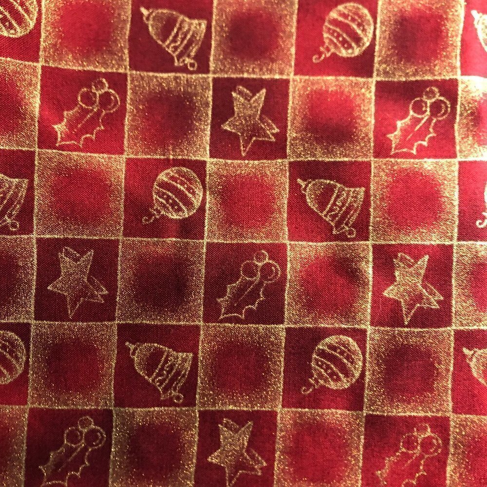 🛒$7 Quilt Cotton Fabric Material 1 1/2 yard Christmas Red Gilded Stars Ivy 3777